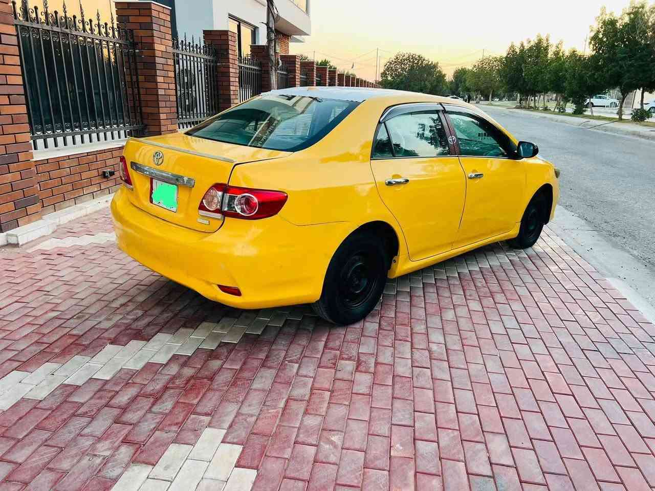 كورلا 2009 محدث 2013 رقم ذي قار مكان البصره جاهزه من كلشي ويل جديد تخم تاير تبريد كير جديد  87 وبيها مجال الاتصال ***********
