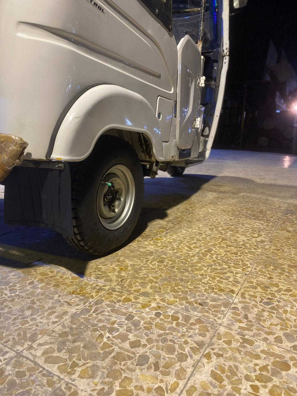 السلام عليكم تكتك21 تكتك مكفوله من صبغ ول بارد و مكفوله حته دوساته تكتك تخم تاير كامله تكتك كهربايات كله شغاله تكتك كلش جديد و بسمي اني الشخصي. التستفسار عله هاذه ل رقم ***********
