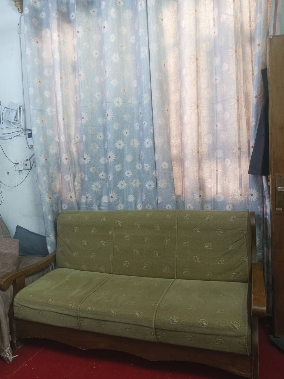 تخم للبيع ب100 الرقم ***********
