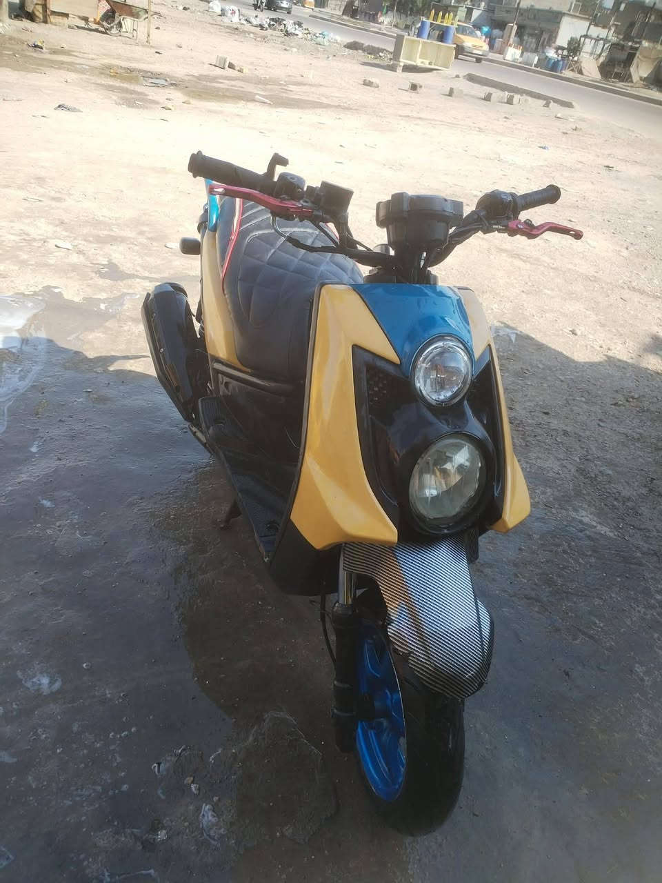 السلام عليكم دراجة سكنس لبيع كفرات مصبوغة جمالية السعر 750 وبيها مجال مكاني بغداد  مدينة الصدر ***********
