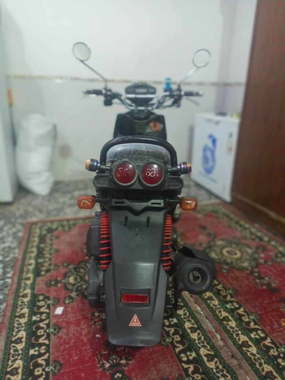 سلام عليكم سكنس جابلي مكفولة كفاله عامه برغي ما مفتوح بيها دراجه جديده ما صارله هواي من نزلته على ايدي دراجه ختم واحد 1️⃣ كهربائيات كاله شغاله نص نكره بكل وقت مجود عنوان بغداد الحسينية مال راشديه 
***********
السعر واحد و 250 وبيها مجال
