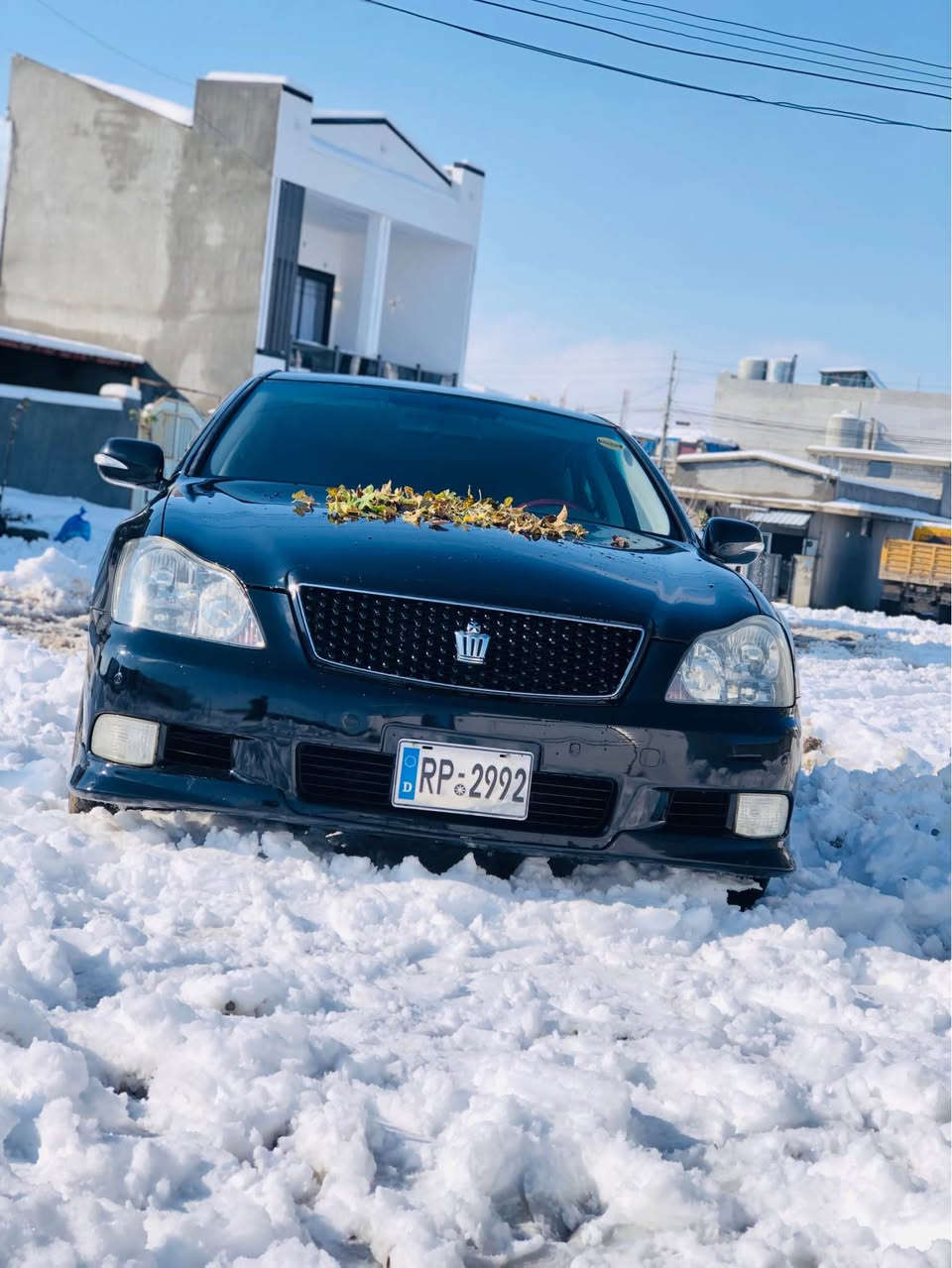 شاهینە بۆ فرۆشتن2007 
فول فول
ڕەشی قەتران  
3دوگمە 
کوشن جلدو هیتەر
شاشەو کامیرە 
سڵاید 
ئاوینە ئیشارەت 
تەقەو رەقە بەشەرت
کامل مەسرەف کراوە  
مەکینە گچکەی گیر گەورە ئاڵتونی بازار 
سعر58گەڵا  
0750 338 72 55 Singapore
