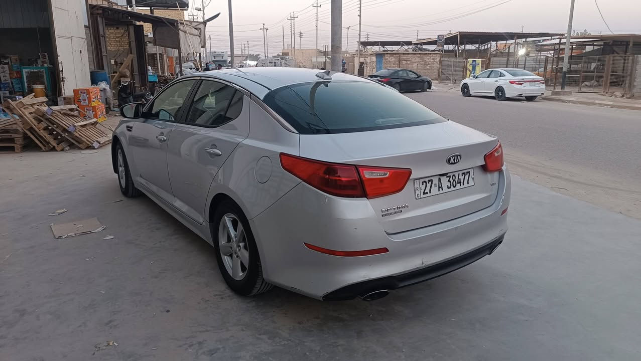 السلام عليكم اوبتيما 14امريكي سياره جاهزه خير من الله..مكينه 2400 جي دي
بنيد اومدكر راجع بارد .ليبل واحد مامبدل بيها ولا قطعه.السعر 120.بيها مجال

مكان سوق الشيوخ..رقم الهاتف ***********
