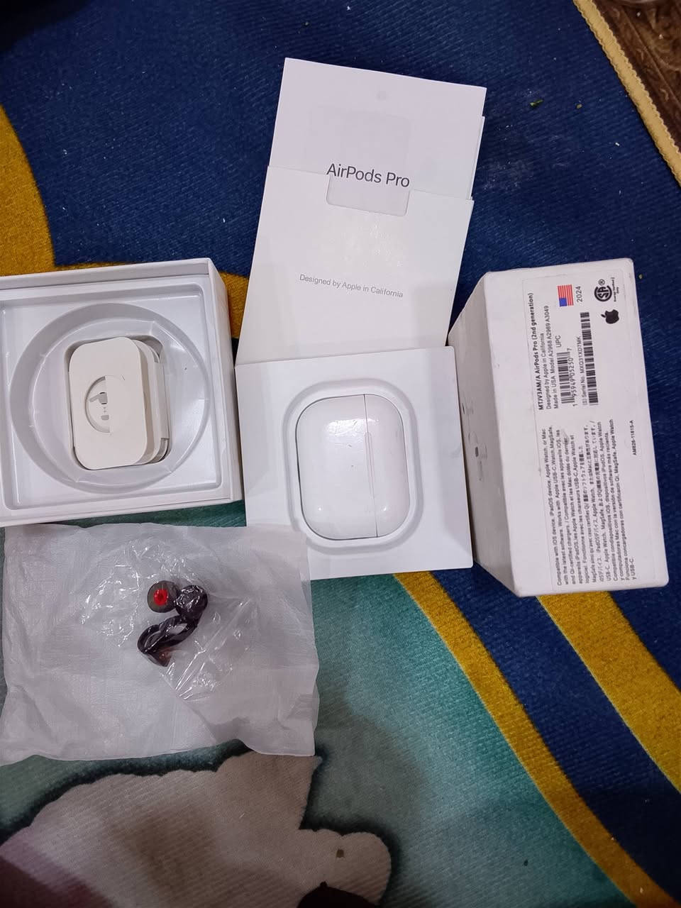 سلام عليكم.  غراض للبيع نضيفات موضحات بلصوره عنوان كربلاء 

***********

كربلاء عنوان الرابط يم العلوه..
