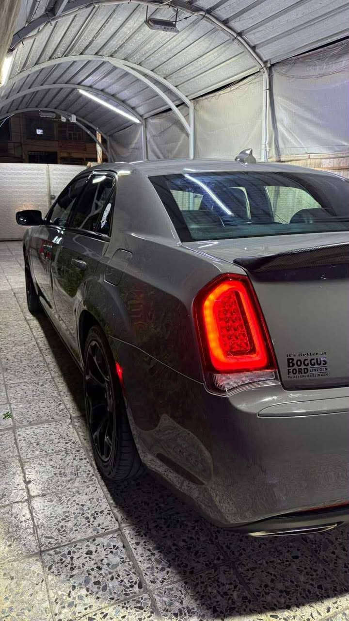 السلام عليكم
2019 جاملق وبنيد فول بدون بنو رامه 
كير ماوس كامره شاشه جبيره اس السياره
مكينه كير حداديه تخم تاير كلشي ع البلاد 
ماشيه90 مكينه 3600 
السعر 225 بيها مجال قليل 
موجوده صور الحادث والسونار رقم بغداد بسمي
***********
***********
