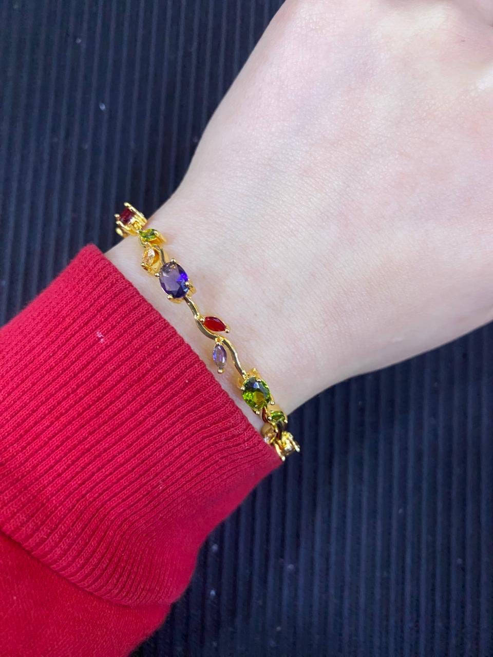 أساور التوليب 🌷
تصميمها مستوحى من زهرة التوليب الناعمة… تفاصيلها راقية ولمعتها تجنن ✨

متوفرة بعدة ألوان 🤍
ذهبي – فضي – وأحجار ملونة تناسب كل لوك 💎

خفيفة على الإيد
مناسبة للطلعات، المناسبات، وحتى هدية مميزة

الكمية محدودة ✨


**إذا كنت صاحب هذا الإعلان وتريد حذفه لأي سبب، رجاءا أرسل رسالة إلى الدعم الفني**