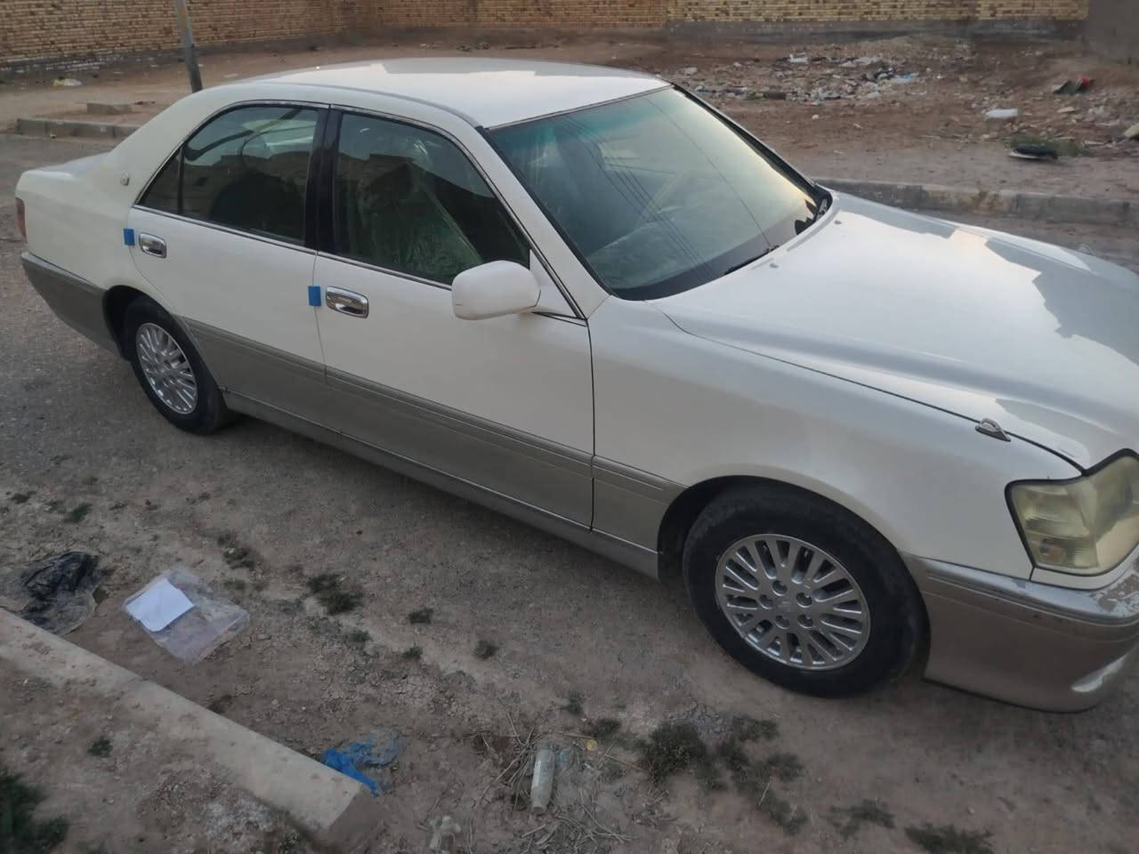 ملكة دوات دوات  متؤمة رقم وسنويه طبق شاصي شمالي موديل 2003كصة جنطة محرك دي فور الجبير  دكمتين  
 كير محرك كفاله حداديه صدر كله جديدد  تخم تاير
 تبريد ثلج تدفئه مانقصه شي سياره جاهزه
 العنوان ميسان سعر 30 وبيها مجال لشراي يتصل ***********
