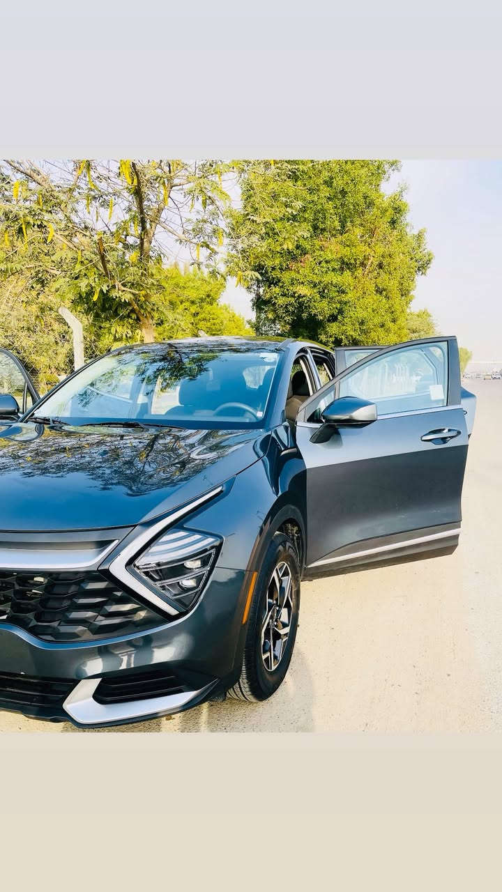 السلام عليكم كيا سبورتج موديل 2025
قطعه واحدة صبغ فقط 
الضرر خلفي باب الجنطه فقط 
السيارة ماشيه قليل 2000ميل فقط 
للبيع بسعر مغري 
الاستفسار
***********
