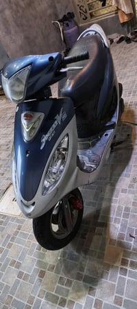 دراجة كامكو V2دراجة نضيفه مامفتوحه شرط مال حاويه مديل 2013 دراجة على ف...