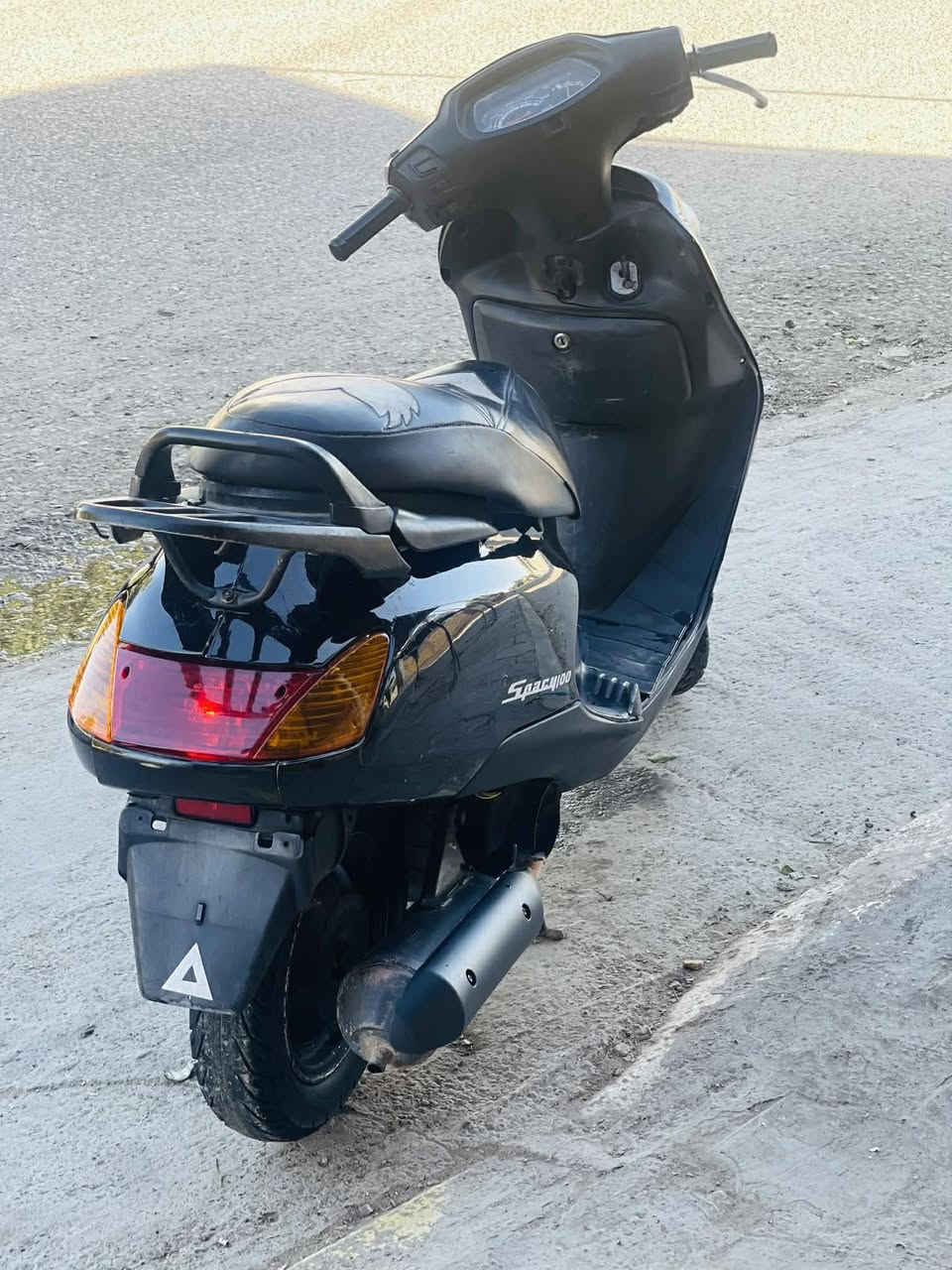 سبيسي ياباني للبيع كل شغاله مفتوحه رايمر ب500 وبيه مجال ***********
