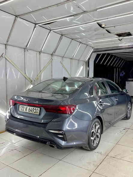 السلام عليكم كيا فورتي 2019 وارد امريكي رقم اربيل الدولي تحويل ثاني يوم حادثها بسيط الجاملغ مفتوح وراجع نفسه وربع البنيد بدون دواخل شاصي لغد كله مكفول محرك 2000 دوش المواصفات شاشة كبيرة كاميرا خلفية وضعيات قيادة وباقي المواصفات المعروفة السيارة جاهزة للبيع فقط السعر 125 ورقة بيها مجال بسيط حق الجية للاستفسار *********** مكان السيارة بغداد غير متواجد عالنت الشراي يتصل بغداد
