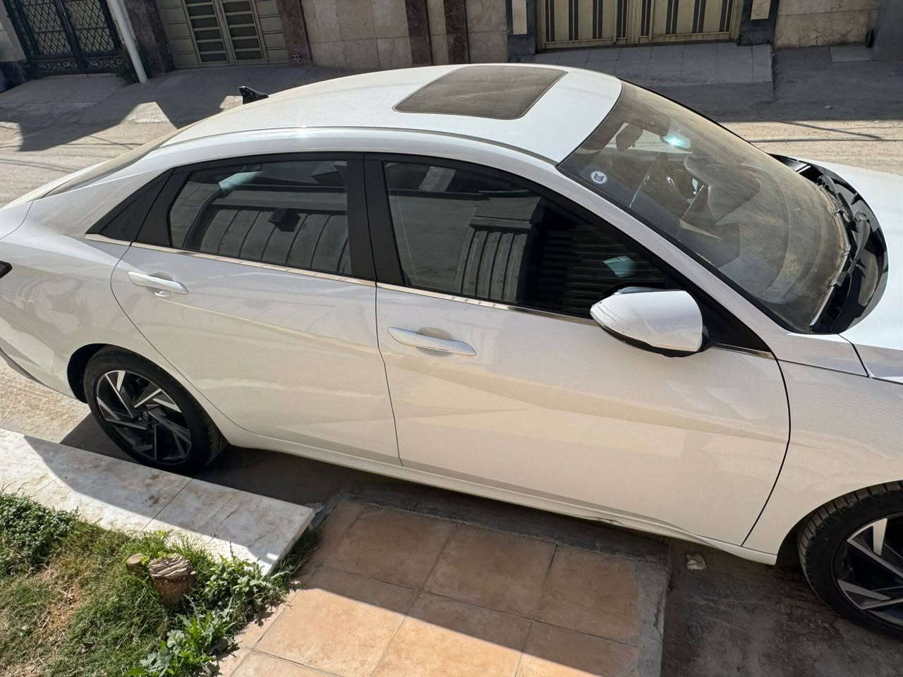 سلام عليكم
هونداي النترا موديل 2024 خليجي تجميع صيني رقم بغداد بأسمي   السيارة استلام شركة على ايدنه محرك1500 دبل نوزل  فول مواصفات السيارة :
فقط رصعه بل باب والدوسه موضحات ب الصور 
بصمة
فتحة
كشنات جلد
حساسات امامي خلفي
شاشة
تبريد قطعتين
هاند بريك كهربائي 
اربع انضمة قيادة
ماشيه 22 الف حقيقي
                           السعر 142 وبيه مجال  

المكان بغداد الوزيريه الاتصال (***********)
