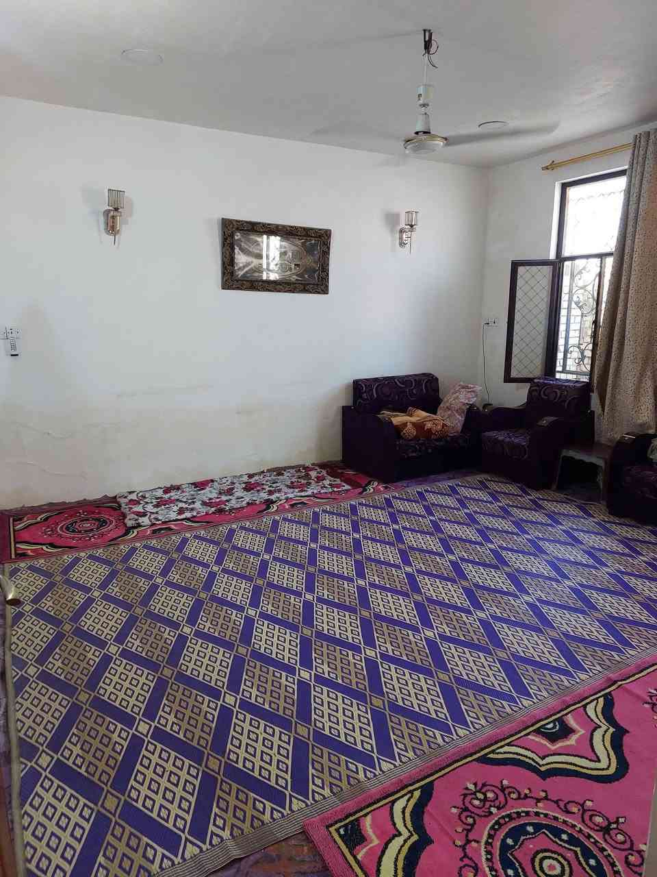 السلام عليكم بيت البيع في منطقة الاصلاح قريب عل شارع العام المساحة ١٥٠
***********
