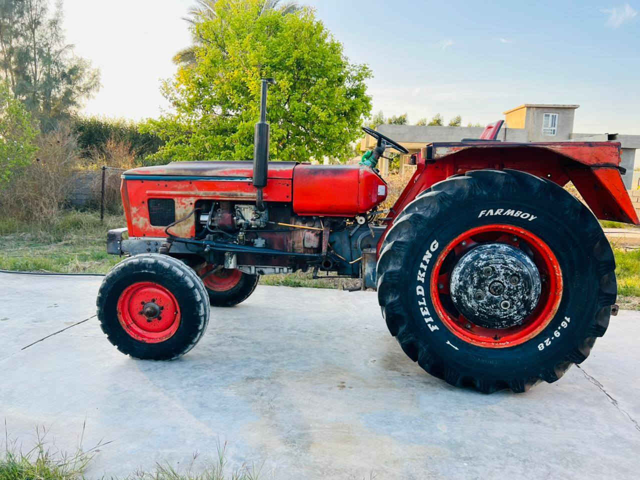 للبيع عنتر موديل 1990 مكينة جديدة اي نقص ما بيه ما مفتوح بيه برغي على وضع الشركة كير ومحرك واكسن وجهاز هودرليك مكفولات ثكالات امامي خلفي ستيرن باور نكرة سلف كهربائيات شركة مكينة خير من الله اي نقص ما بيه رقم وسنوية تحويل المكان بابل قرب الدولي السريع للاستفسار ***********
