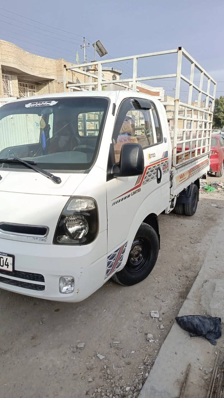 السلام عليكم
كيه بنكو 2016 
تجفيت محرك جديد وكير جديد 
السعر 115$ وبيها مجال 
مامتوجد بلصفحه فقط واتساب او عل رقم 
***********
