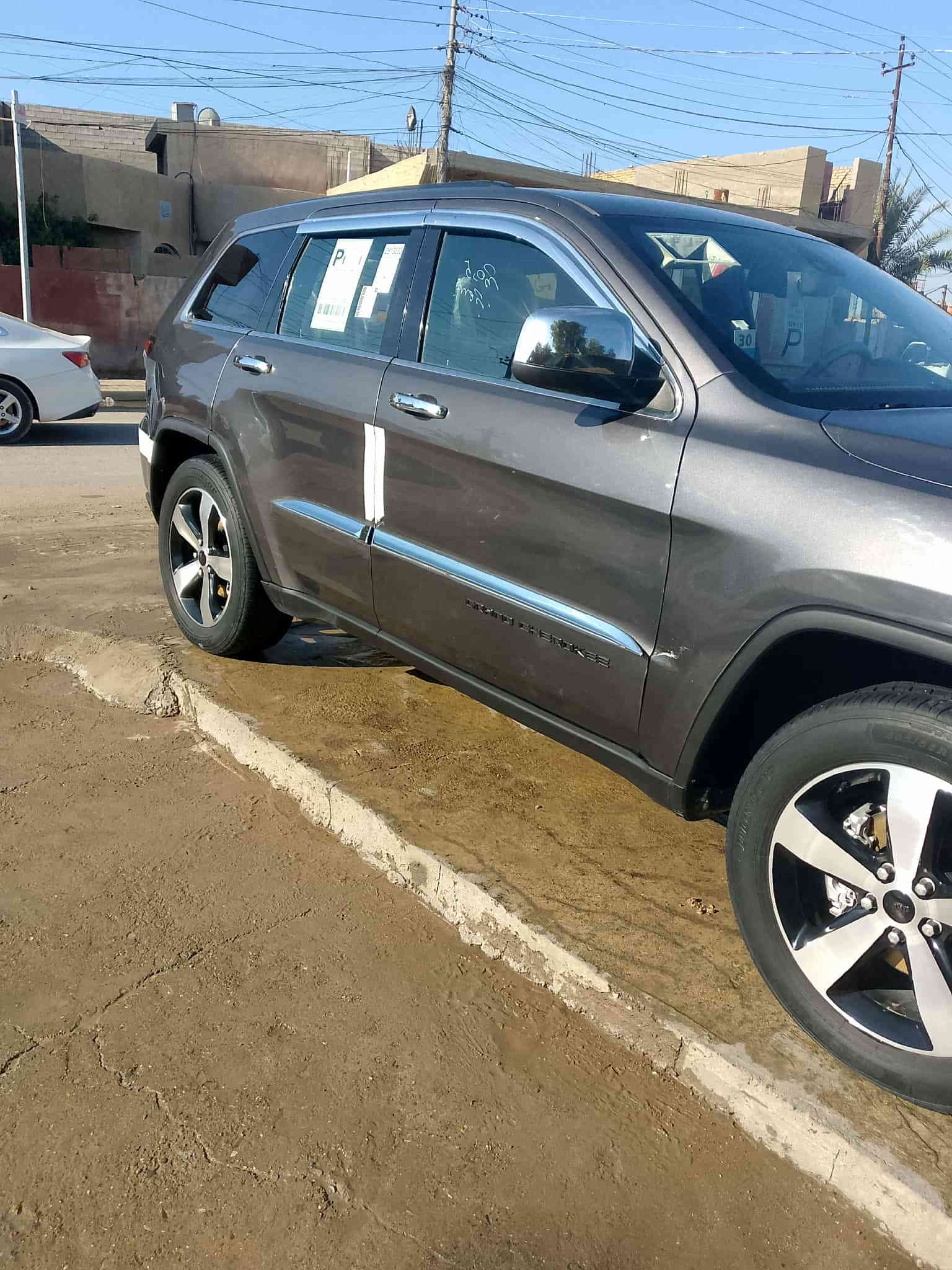 جيب موديل ٢٠١٤
السياره فول
فتحه
كشنات جلد
شفتات استيرن
كير طياره ٨ نمر 
كشنات تدفئه
هيتر استيرن
صندوك كهرباء
تشغيل عن بعد
منضومت زنون
شاشه جبيره
محرك جديد 
تخم تاير جديد
الحادث ٣ قطع فقط رش بدون دواخل
جاملغ امامي وباب والجاملغ العكس
موجود بيه سونار
لغود شواصي كفاله السياره بدون ايرباك
السياره بيه سونار
مرفق ويا الصور
السعر ١٨٣ وبيها مجال
العنوان بغداد
***********
***********
غير متواجد على النت
استفسار اتصل
