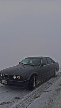 بي ام دبليو ٥٢٠ • ١٩٩١ • جير عادي