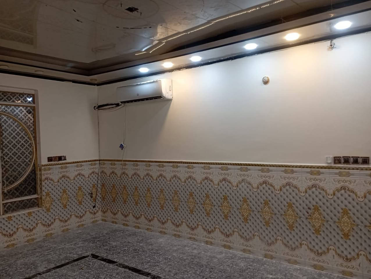 اصباغ ديكور ترتيب نضافه إتقان
نعمل على كافه اصباغ البيوت واجهات حداديات
+(جبس بورد +ملكي + فوم للواجهات والداخل+ سقف ثانوي)
طلب أو للاستفسار (***********)
