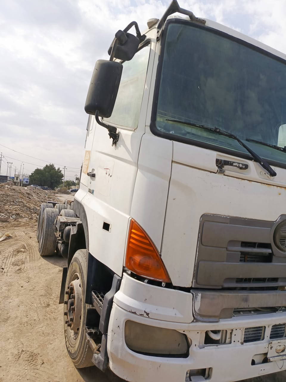 سلام عليكم للبيع هينو ايسر بلاد وارد خليجي سكس ويل شاصي طول 6 متر موديل 2007 اتصل على صاحب الرقم *********** اسيا ***********اثير
