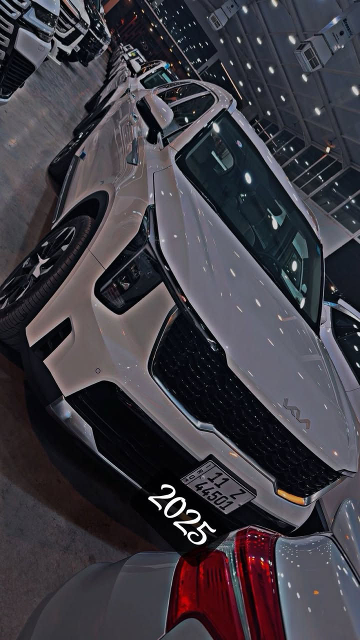 السلام عليكم ورحمة الله وبركاته
للبيع كيا سورنتو 2025
ضمان المجموعه الدولية
مكينة 4 سلندر
كرسي كهرباء جنطة كهرباء
ويل 20 
كفالة عامة تحويل مضمون

للاستفسار  ***********
