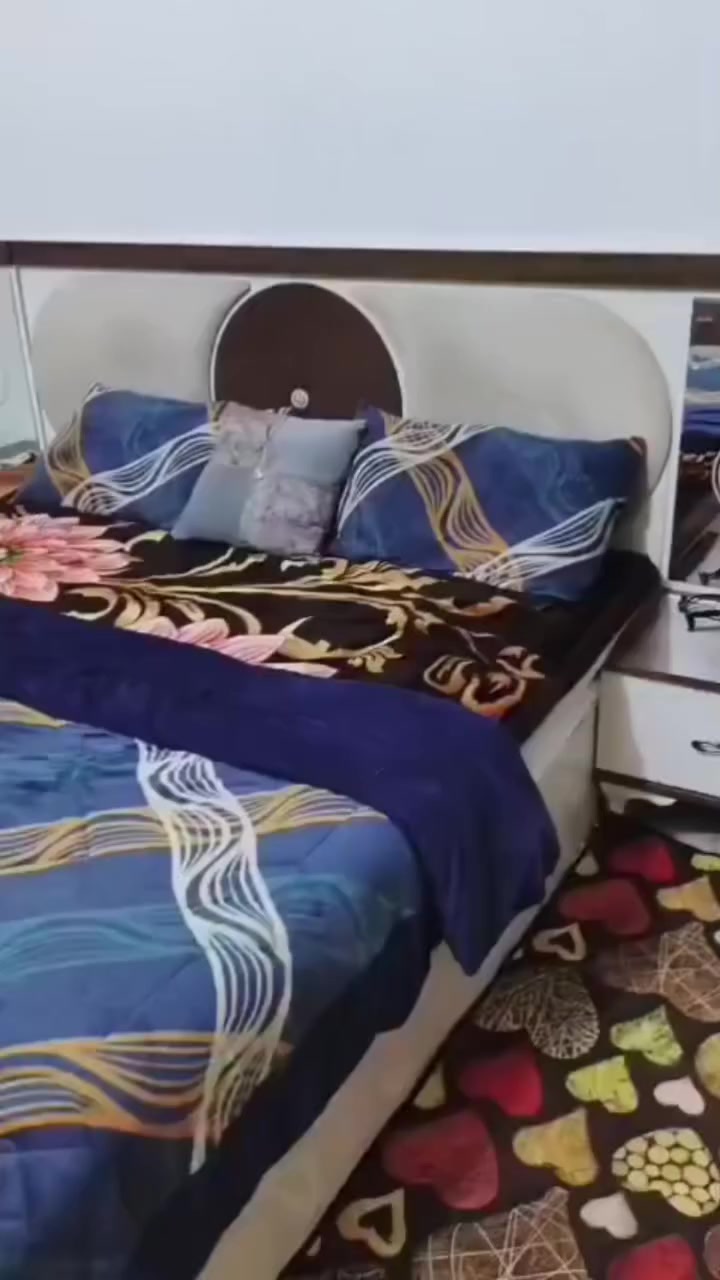 السلام عليكم غرفه للبيع سعرها ٣٧٠ وبيه مجال


**إذا كنت صاحب هذا الإعلان وتريد حذفه لأي سبب، رجاءا أرسل رسالة إلى الدعم الفني**