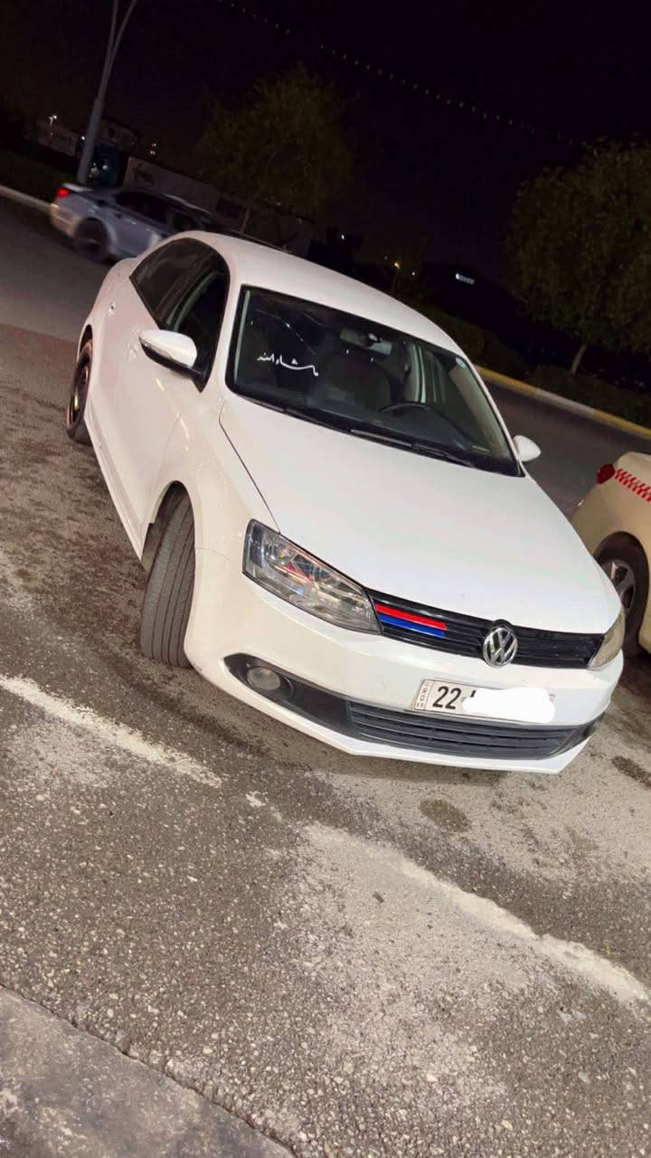 سڵاو هاوڕێیان جيتا    2014  سياره كه زور جوانه نومنايه له جواني مشاءالله داوي 
رقم صاناوي نويه بيشي تازه توند كرديه 
مكينة كير باشارت مكينه ناكرايتوه باشارت 
2.0 بي توربو خليجي نيو مواسفات سي بارجه 
صبوغه بي ناوكرتن بي شوري بي ايرباك أربيل, العراق


**إذا كنت صاحب هذا الإعلان وتريد حذفه لأي سبب، رجاءا أرسل رسالة إلى الدعم الفني**