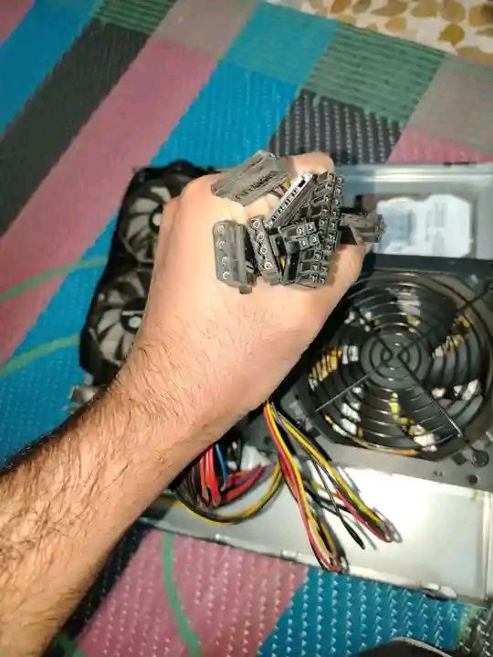 السلام عليكم
قطع حاسبة للبيع 
كلهن شرط الشغل 
عدا الرام الاسود فحم 
بور 650واط بي منفذ كرت شاشة
كروت
rx 580 8gb
quadro k620 2gb
رامات
curcel 4gb ddr3
markvision 8gb ddr3
هاردات
wd black 1TB
toshiba 320 gb
السعر 80 للكل أو مراوس لابتوب أو اكسبوكس


**إذا كنت صاحب هذا الإعلان وتريد حذفه لأي سبب، رجاءا أرسل رسالة إلى الدعم الفني**