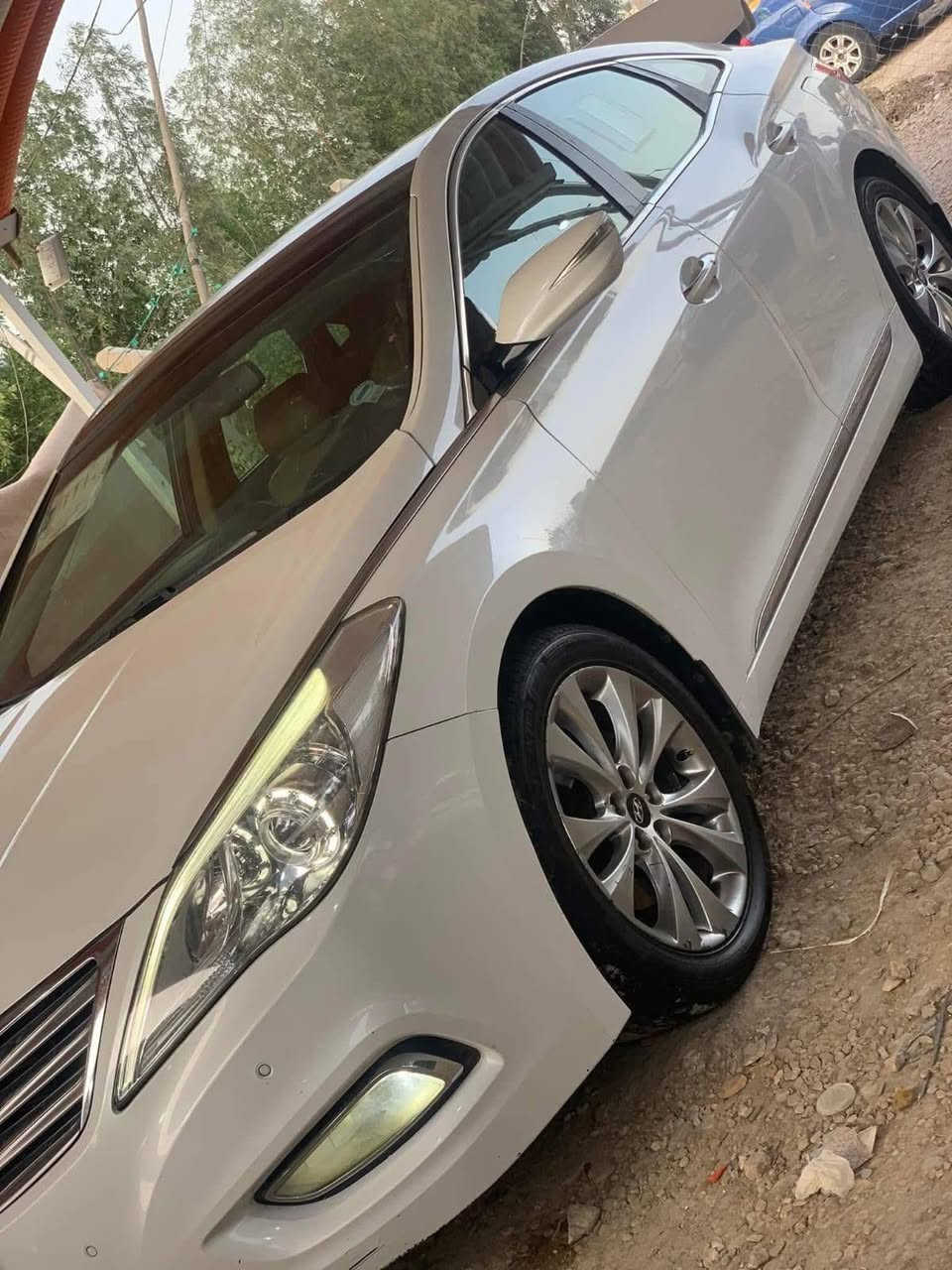 السلام عليكم بيها مجال بسيط للشراي 
هونداي ازيرا 2014 خليجي

محرك 6 سلندر 3000 المرغوب

رقم شمالي دولي

تبريد قطعتين ثلج

تخم تاير اصلي جديد 

داخلهه  يخبل ع ايدي 

دشبول محدث شاشه كبيره اصليه

بطانه  بوب صاج بلادي 

كشنات جلد تبريد تدفئه + دوشمه

كهربائيات جديده اي نقص مابيهه

مانع انزلاق

مكينه وكير مكفولات

مري شفط

ترحيب ابواب مري اشاير

تثبيت سرعه

تحكم ستيرن جهتين

بردات  تضليل 2 قطع خلفيه + برده خلفيه تحكم كهربائيه عند الرجوع

حساسات اماميه خلفيه

شادلها منضومه زنون عالي وناصي  قطعتين تحكم في عدسه الايت من داخل السياره

صدر امامي خلفي جديد

كامرا خلفيه دواره HD 

تقفل السياره عند ابتعاد البصمه عن السياره  

كير عادي واوتماتيك 

محرك كير مكفولات 

السياره بيهه ضربه بالجاملغ الامامي وجه الصندوق ضربه بسيطه فقط بدون بارد وبدون تبديل بيهه قطع صبغ ابيع حزام  

السياره تخبل وجاهزه تريد تحويل تريد وكاله


**إذا كنت صاحب هذا الإعلان وتريد حذفه لأي سبب، رجاءا أرسل رسالة إلى الدعم الفني**