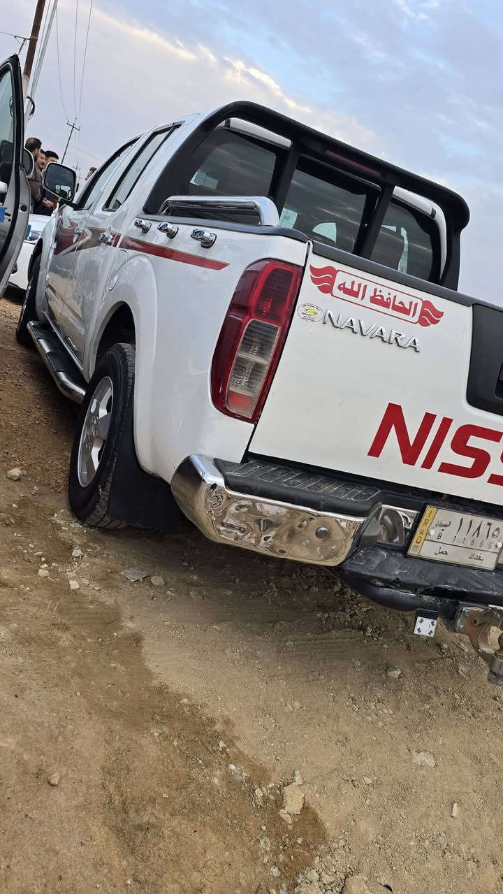 سلام عليكم للبيع موديل 2013كيراوتو سياره بيه صبغ٥ قطع مكاني الرمادي تصال ***********
