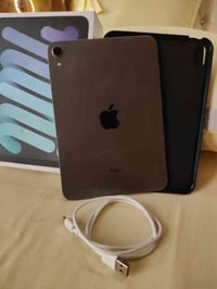 ايباد مني 6 ذاكره 256 بطاريه 87% كامل غراض كفر + لزكه ما مفتوح ضمان أس...