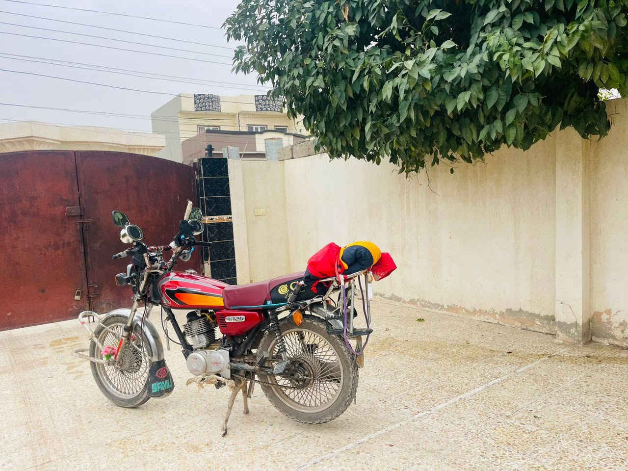 سلام عليكم للبيع ماطور 2019 نضيف حيلل كلشي شرط السعر 290 وبيها مجال الشراي يتصل ***********
