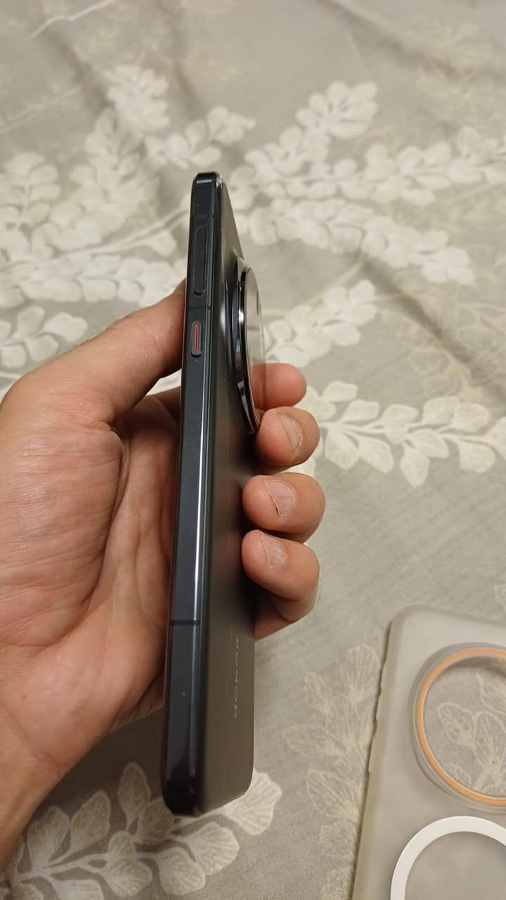 هونر ماجك 7 برو ذاكره 512 نضيف لك بس بي فطر بالضهر سعره 750


**إذا كنت صاحب هذا الإعلان وتريد حذفه لأي سبب، رجاءا أرسل رسالة إلى الدعم الفني**