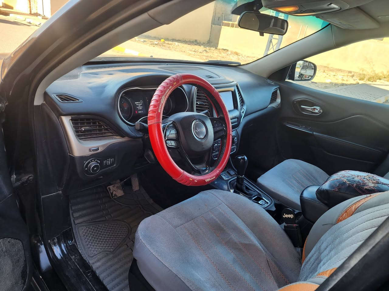 جيب بزون موديل ١٩ محرك ٤ سلندر ٢٤٠٠
بصمه تشغيل 
كشن سايق كهربائي 
ماشيه ٦٠ الف حقيقي
معوقين بعد ١٠ ايام تصير حره 
رقم قادسيه 
هواي مواصفات بيها


**إذا كنت صاحب هذا الإعلان وتريد حذفه لأي سبب، رجاءا أرسل رسالة إلى الدعم الفني**