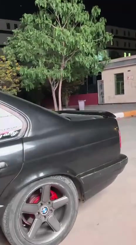 للبيع فقط بدون مراوس
BMW رقم بغداد مشروع وطني سنوية 28 باسمي
مكينه V6 3500 مكينة كير كفاله
غرفة نضيفة كهربائيات كامله
مكاني بغداد تاجي السعر 55 وبيهة مجال بسيط حك الجية جماعة ال ٥٠ مابيع ***********
