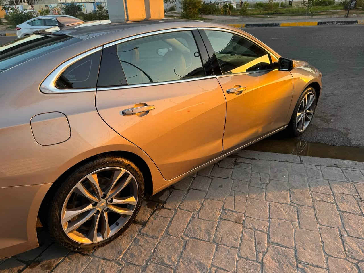 ماليبو  2022
Chevrolet Malibu Premier

فول مواصفات بريمر 
محرك 2000 تيربو
بدون ايرباك
بدون نواقص
محرك وكير مكفولات
ماشيه 84 ألف كم
رقم بغداد باسمي
مكان السيارة: بغداد
السعر 150 بيه مجال بسيط 
رقم الموبايل: ***********
#سيارات #العراق #ماليبو #Chevrolet #بيع_وشراء_السيارات #سيارتي_للبيع
