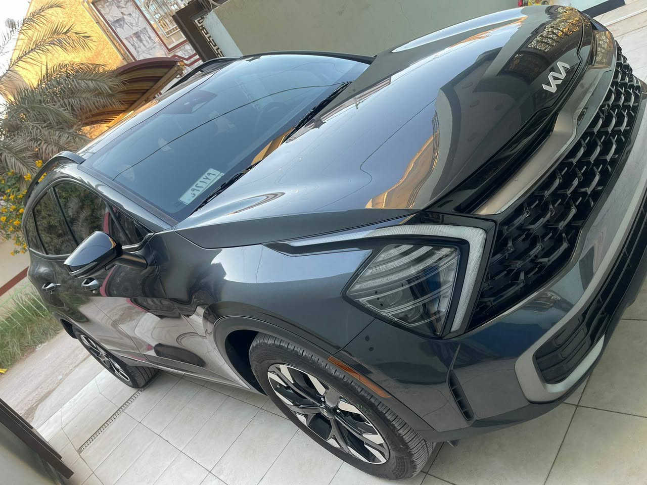 كيا سبورتج موديل2024 وارد امريكي 
ضرر بسيط جداً فقط بارد بالبنيد بدون تبديل بدون صبغ بدون ارباك وصور الحادث بالمنشور مواصفتها فئه x-line
1-بنورما
2-بصمه تشغل عن بعد 
3-جنطه كهرباء
4-فور ويل 4x4
5-رادار امامي خلفي 
6-اوتو هولد 
7-كشن السائق كهرباء 
8-تدفئه كشنات 
9-تبريد امامي خلفي
10-شحن واير ليس
11-كامره خلفيه وحاسات اماميه خلفيه
12-شاشه كبيره متصل 
13-تبريد بيانو
14-دشبول دجيتل 
15-انظمه قياده 4وضعيات 
16-ايقاف ذاتي اوتو ستوب 
17-لد امامي خلفي 
وباقي المواصفات المعروفه 
محرك 2500
ماشيه 14الف
السياره بدون لوحات مكاني بابل
للاستفسار الاتصال /***********
