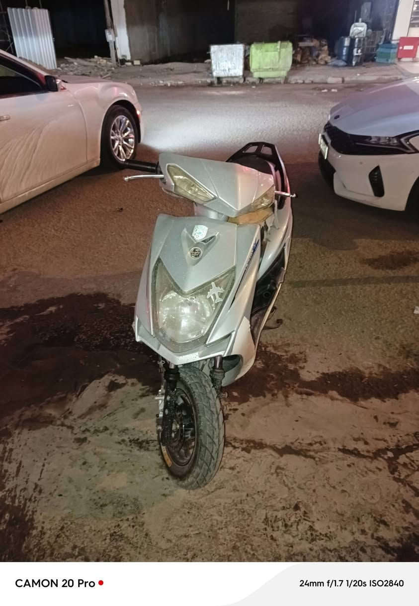 دراجة سكنس صيني الدراجة مفتوحة مرة وحدة وبيهة صوت بل الاكسن بل مشي الدراجة نكرة سلف اشاير شغالة باتري جديد زوج تايرات جديدة عوزهة ترتيب بسيط دراجة 250 وبيه مجال مكاني نجف متواجد على النت


**إذا كنت صاحب هذا الإعلان وتريد حذفه لأي سبب، رجاءا أرسل رسالة إلى الدعم الفني**