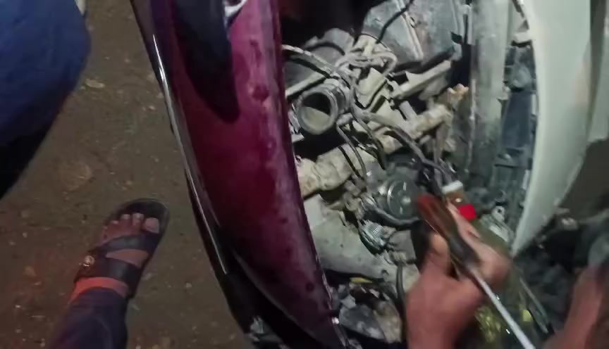 دراجه جي فور متروكه صارلها شهرين تشتغل وتطفه عوزها باتري وكابريتر ابيع كوم حديد سعرها 150 ‏‪***********‬‏
