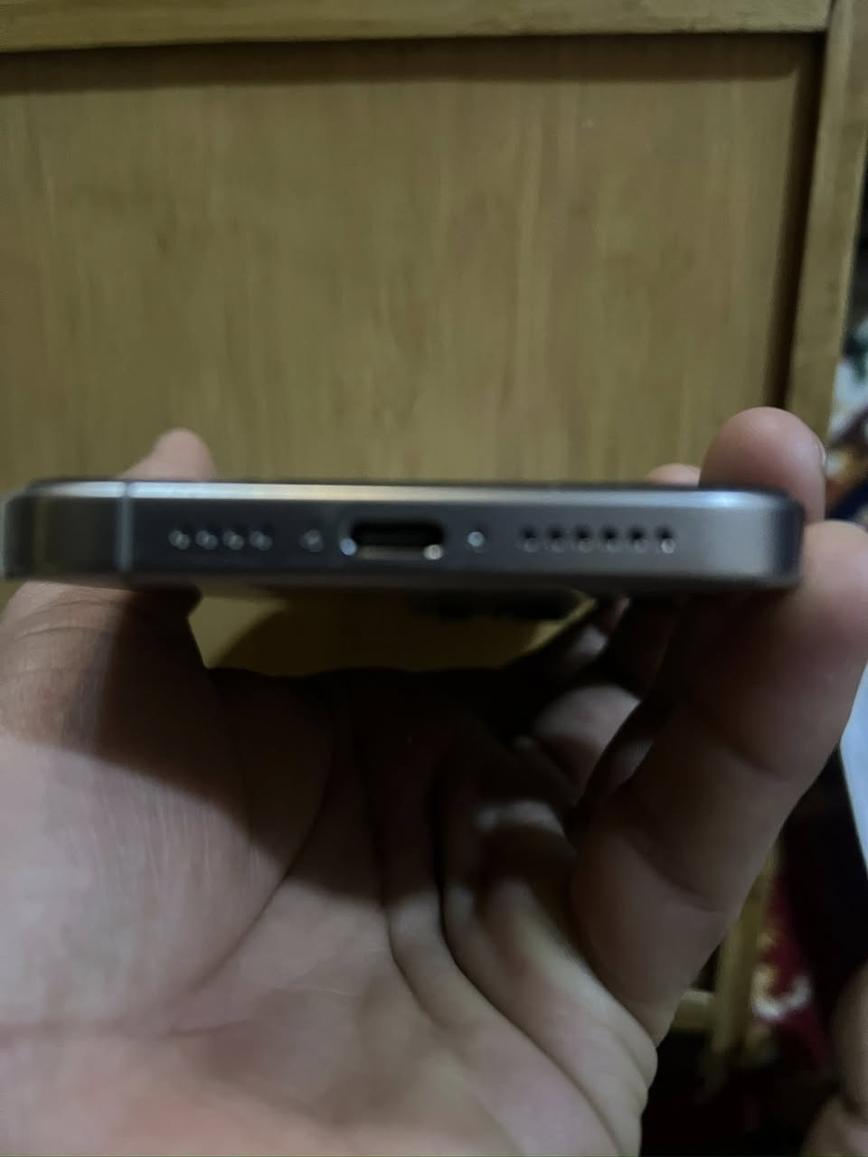 ايفون 15pro max
ذاكرة 256
بطارية90🔋
نظافة الجهاز 99/‎%‎
مكفول شرط الفحص 
عنوان بغداد ناحيةالوحده 
السعر مليون 100وبي مجال بسيط 
***********
