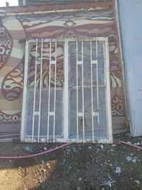 بيبان وشبابيج للبيع نضيفات سعر خاص مكاني بغداد 07711563696