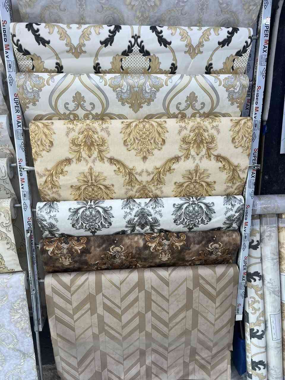 ورق جدران  16متر سعر قطعه 15لف 
بديل رخام 19لف 
بديل خشب 4.5ونص

بديل رخام لاصق سعر قطعه 9لف 
سحبات فوم 3لف


**إذا كنت صاحب هذا الإعلان وتريد حذفه لأي سبب، رجاءا أرسل رسالة إلى الدعم الفني**