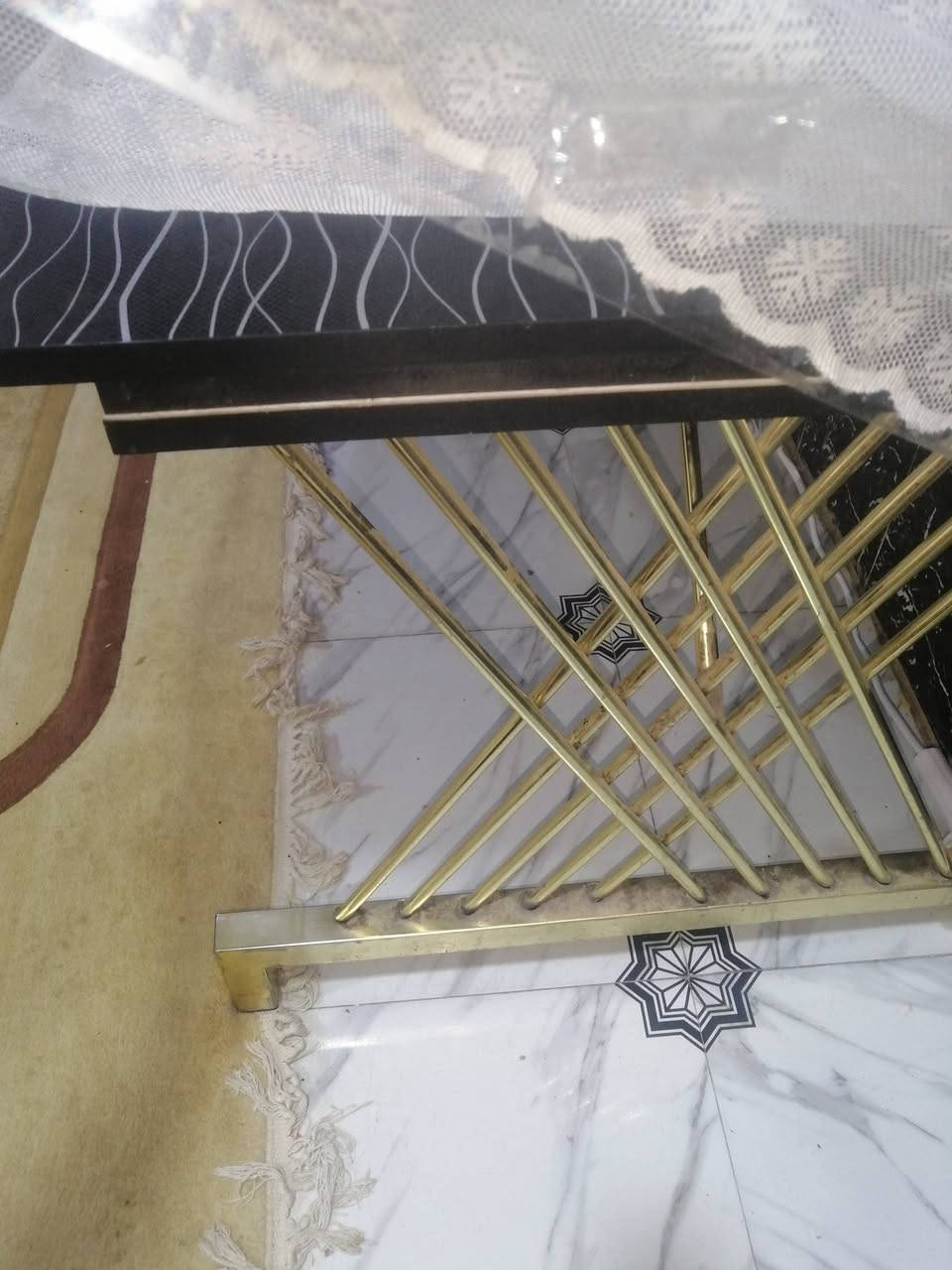 ميز طعام ٦ كراسي ثقيل ارجل حديد طلاء ذهبي نظيف جدأ ب ١٥٠ وبي مجال فقط ميز بدون كراسي


**إذا كنت صاحب هذا الإعلان وتريد حذفه لأي سبب، رجاءا أرسل رسالة إلى الدعم الفني**