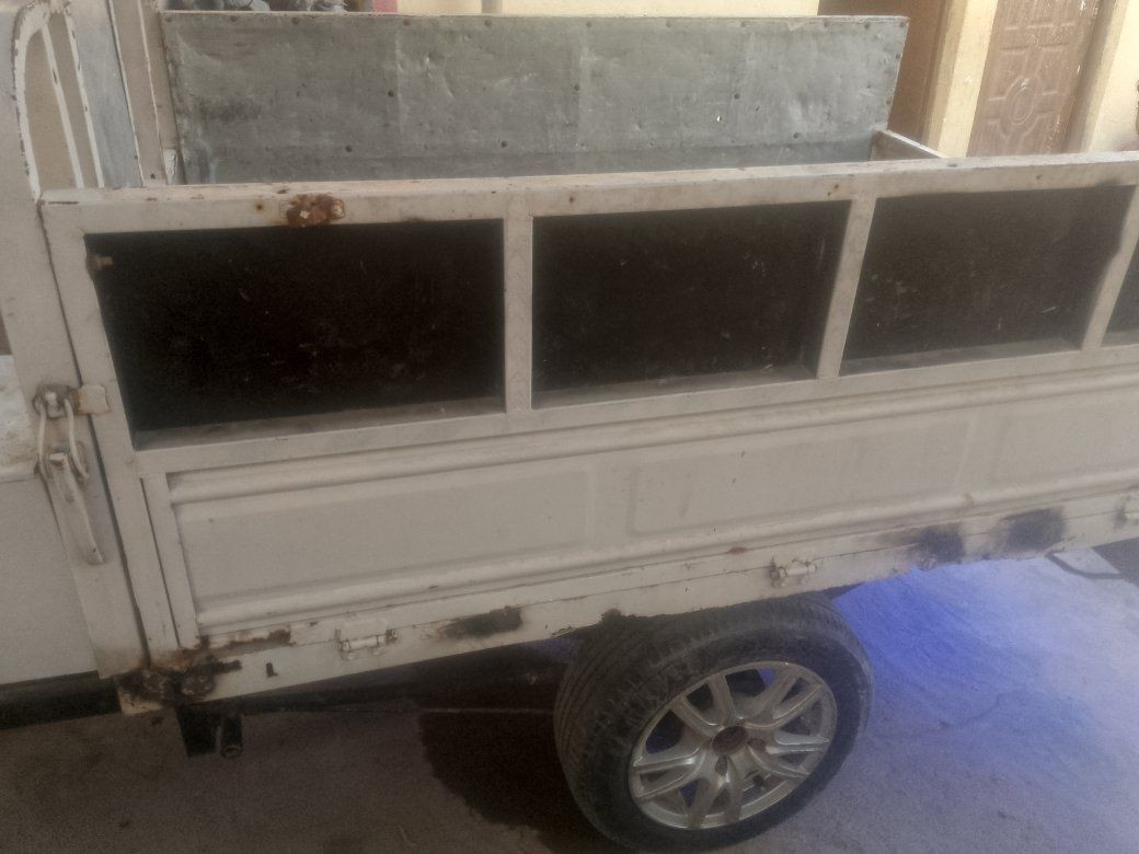 ستوته رقم ابيض وسنويه جاهزه كهربايات كلها شغاله سعر مليون مكاني البصره الزبير ***********
