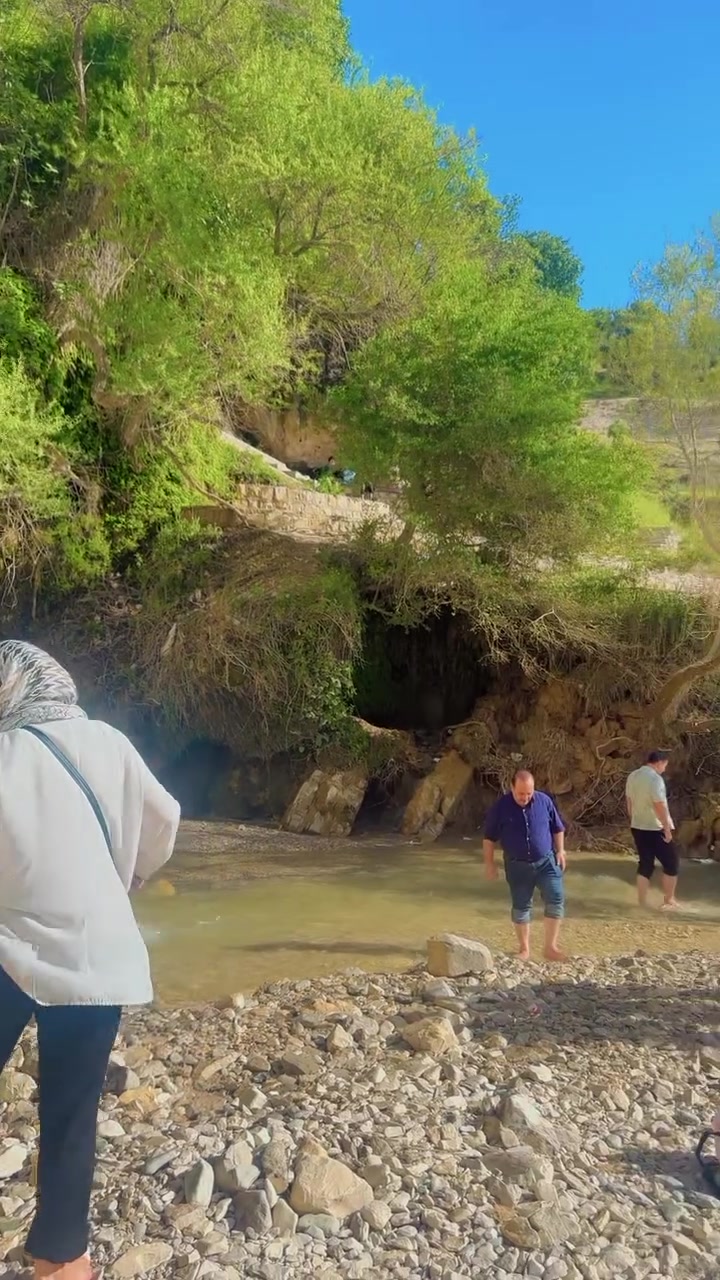 اخر مقاعد رحلة ايلام🏞️ الجنه المفقوده 🥀
الانطلاق من محافظة 🚌 النجف وايضا من بغداد 
تنطلق الرحلة  بعد صلاة الفجر 🌄

الطريق 5 ساعات فقط 🖐️
لا تنسون عموو ضياء يحبكم 😘

1️⃣ ايلام الجنة 🏝️المفقودة 
مدة الرحلة ثلاث ايام 🏞️ خميس 🔆 جمعه 🔆 سبت 
كلشي علينه 😁 بس الغدا والعشه عليك 😂 
اقره عيوني البرنامج يشمل 🔰  85 الف فقط بلاش 😘
🔸 النقل من باب الشركة 👨‍💻 حتى العودة الى باب الشركه 🚌
🔸 الجولات السياحية 🏄 وجولات التسوق 🛍️
🔸 السكن فندق خلاش 🏨 مميز جدا 
🔸 وجبة فطور بوفيه طول ايام الرحلة 🍒🧇🥞

مندوب يرافق الرحله ✌️
لا تنسون عموووضياء يحبكم 😘 

‏ للحجز والاستفسار : الاتصال
‏
‏***********☎️

عنوان شركة بغداد 👇‏
‏🌏 العنوان
‏ 
‎‏الكراده ساحه كهرمانة مقابل مطعم دجاج كهرمانة شركه عطر الزهور للسفر والسياحه

عنوان شركة النجف 👇 
النجف الحنانه شارع البريد مقابيل القنصليه الايرانيه شركة اصل الهيبه
