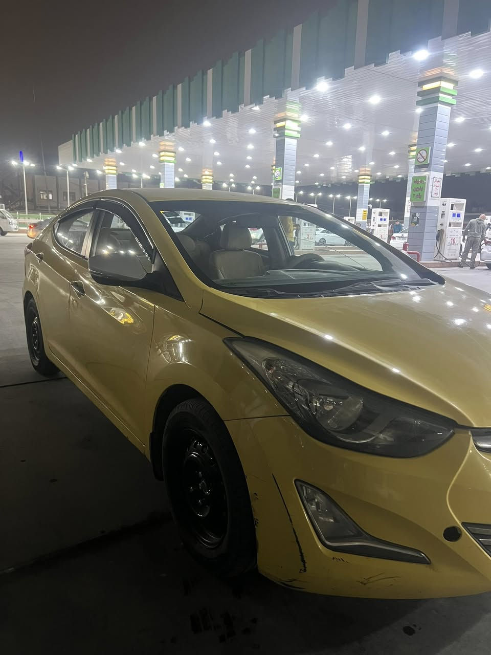 السلام عليكم
لنترا للبيع 
موديل 2014 خليجي 
مكينه 1600 دوش لا تنقيص ولا تبخير 
كفاله من الضربة 
رقم بغداد الدولي هزه جديدة السيارة مصفره هيئة وغرامات 
السعر   96 $
العنوان بغداد البلديات 
للاتصال  ***********
