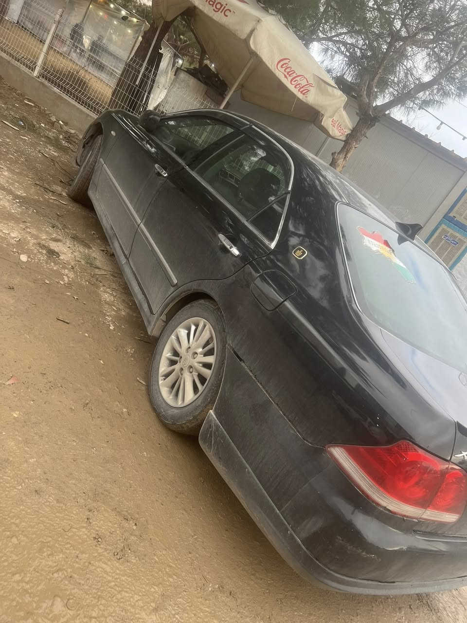 شاهينة موس ١٨٠ بجوك بة بجوك سپورت ٣ دوگمة ويلي رويالي لةسةرة هةمو گياني جاهيزة رةنگ گوراوي ئةوروپاية( نرخ ٥٣ گةلاو مةعامةلة)   ***********
