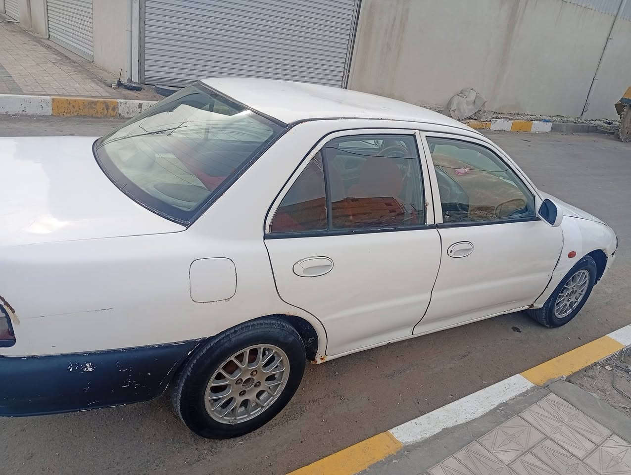 سلام عليكم
سياره براتون 2002
مكينه وكير كورلا شرط
رقم بصره لوحات انكليزي كاملات بس تروح تستلمهن 
السعر 25 وبيها مجال 
استفسار ***********
مكان ذي قار 
راعيها ب ذي قار
