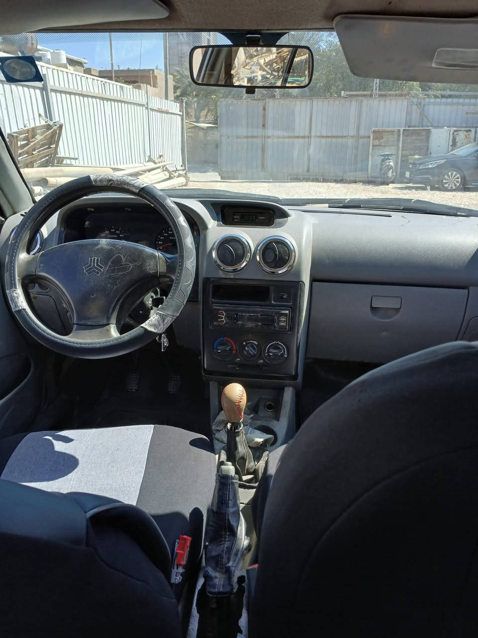 من رخصت مدير الكروب سايبا موديل ١٢ سيارة حلوه مال جناي مكينه مكينه حلوه لاتبخير ولاتنقيص اخياسات كله معمرة ماعده الهلللات كهربائيات كله شغاله تايرات جددشواصي نضيفات بيه حادث بالجاملغ الامامي شبر سعر ٢٧ وبيه مجال مكان كربلاء وراعيه باكربله  رقم المبايل *********** للستفسار  هزه جديدة ماشي بيه راعيه للمداور ورقم انكليزي جديد
