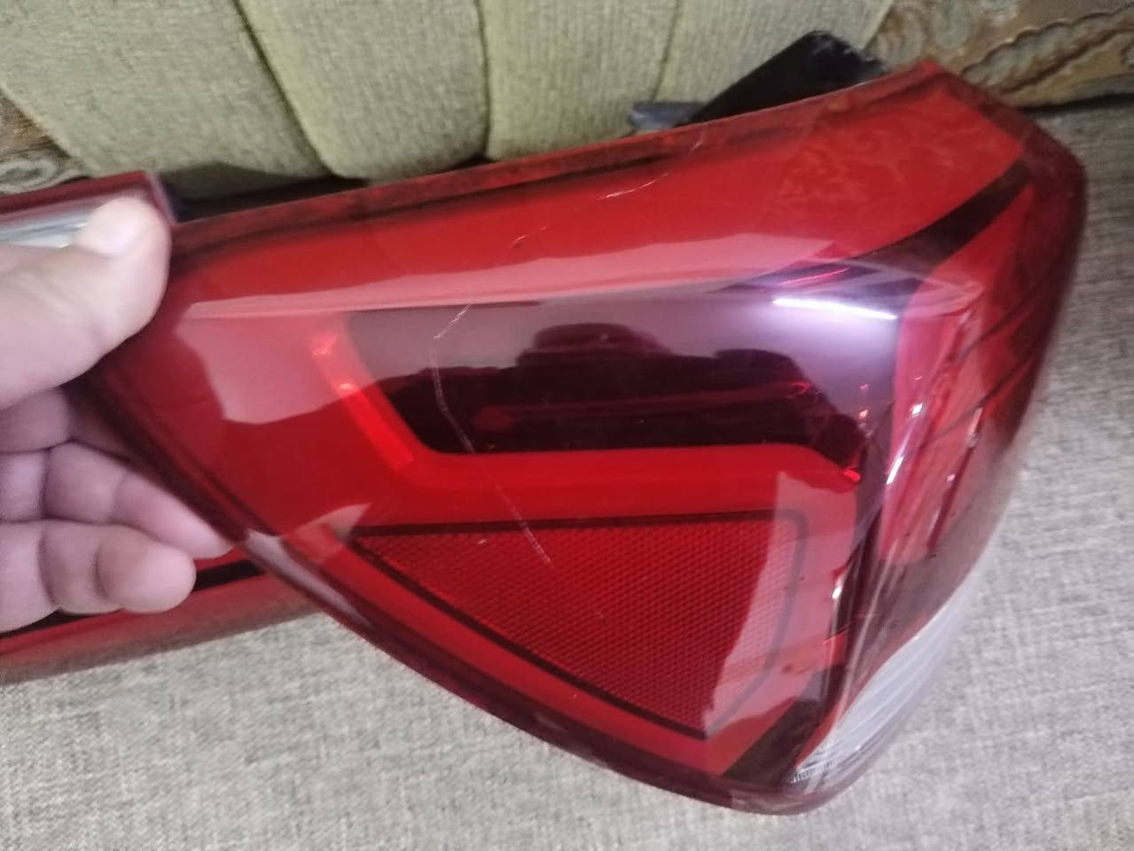 بك لايت  للبيع
اصلي شركه  ومصلح  تصليح خفيف 
جاملغ و  الجنطه  مثل ماموجود بالصوره

جهه اليسار يعني  السائق
مكاني    موصل


**إذا كنت صاحب هذا الإعلان وتريد حذفه لأي سبب، رجاءا أرسل رسالة إلى الدعم الفني**