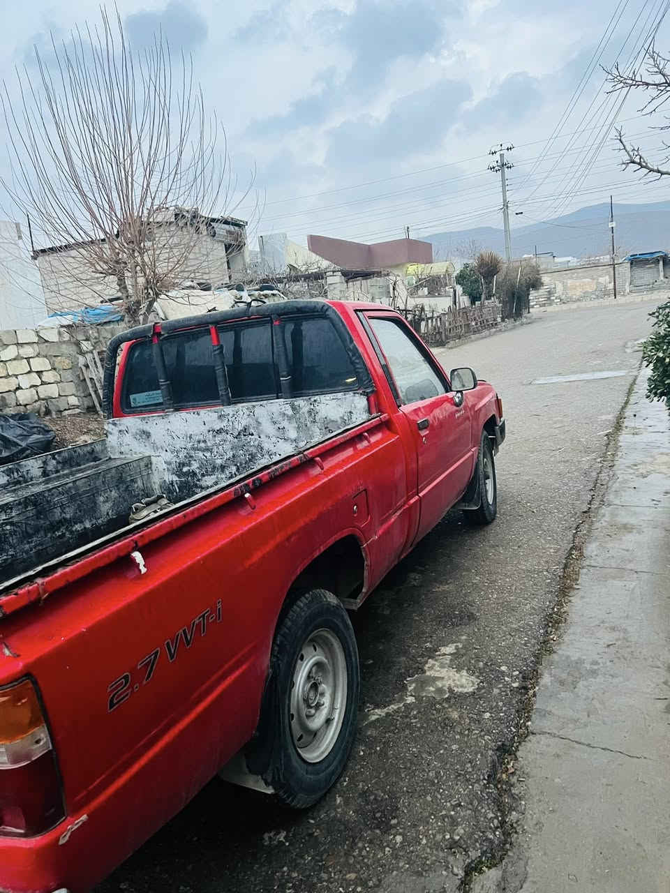 توێتا پیکاب بۆ فرۆشتن مۆدیل 85مەکینەی ٣وای بێ کێشەیە ئاڕمی سۆرانی لەگەڵە سەنەویلەگەڵە کارابای مەز بوتە چوار تایەی لۆکی لە ژێرە ماڵی کەسابەتە سعری١٧گەڵاو مەجالێکی برایانە***********
